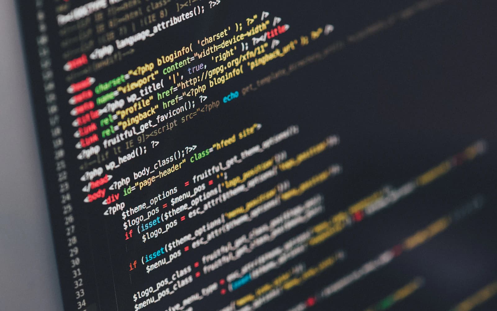 Programmcode auf einem Monitor in einer Entwicklungsumgebung